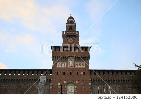 ミラノにあるスフォルツェスコ城のフィラレーテの塔 124152080