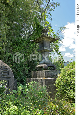 中山道松井田宿散歩:郷原の妙義道常夜燈 安中市郷原 中山道松井田宿散歩:郷原の妙義道常夜燈 安中市郷原 124154182