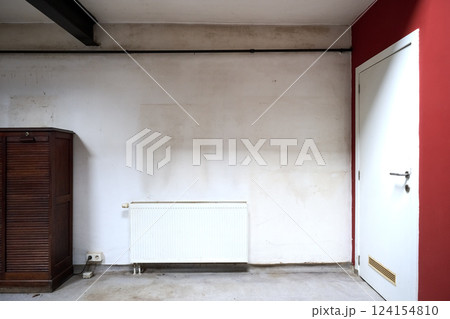Dirty white wall in grungy loft with moisture and spider web 124154810