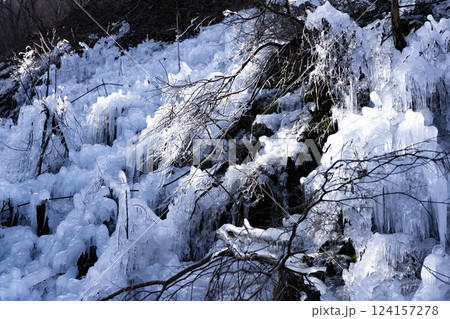 昼間のあしがくぼの氷柱 124157278