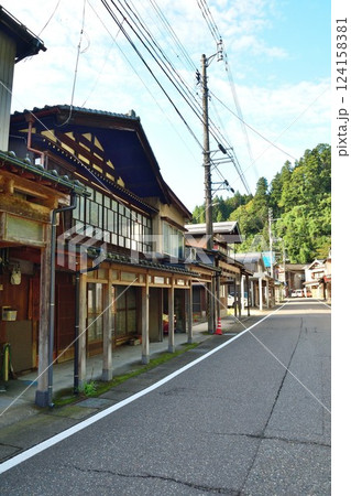 栃尾のレトロな街並み（新潟県） 124158381