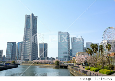 横浜 124160895