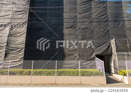 【マンション大規模修繕工事　足場】 124163850