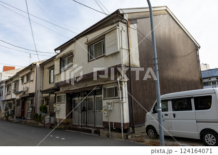 古いテラスハウス（長屋） 124164071