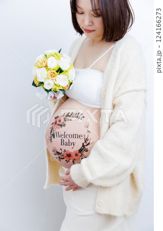 妊娠 臨月 マタニティフォト ボディペイント 妊娠 臨月 マタニティフォト ボディペイント 124166273