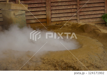 大分県の地獄めぐりにある、かまど地獄 124171902