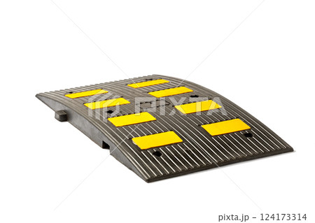 Durable Rubber Vehicle Ramp for Safe and Easy Vehicle Access Over Elevated Surfaces and Uneven Terrain, Ideal for Cars, Trucks, and Heavy Equipment Use 124173314
