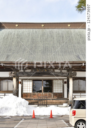 冬の北海道北斗市で慈眼山廣徳寺境内の風景を撮影 124173697