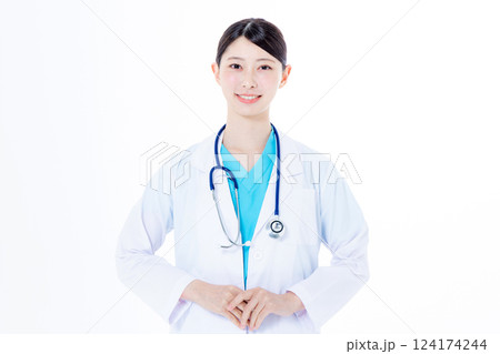 若い女性医師 若い女性医師 124174244