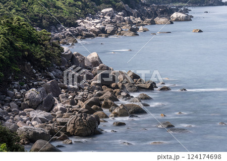 夏の海 西部林道地域 屋久島国立公園 夏の海 西部林道地域 屋久島国立公園 124174698