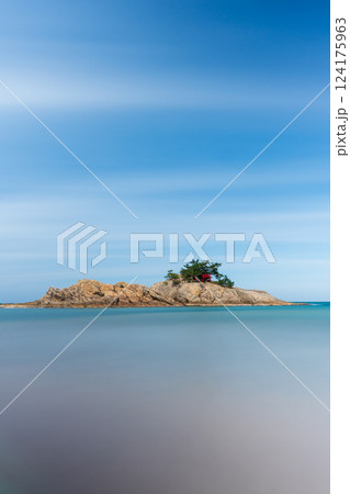 浦富海岸 124175963