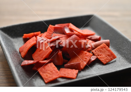 カットよっちゃん 124179543