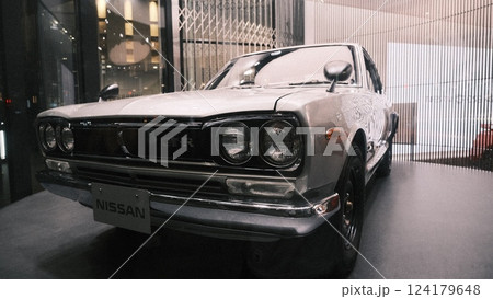 銀座にある日産ギャラリーで展示されていた車 124179648