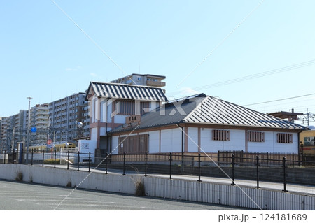西鉄貝塚線　名島駅 124181689
