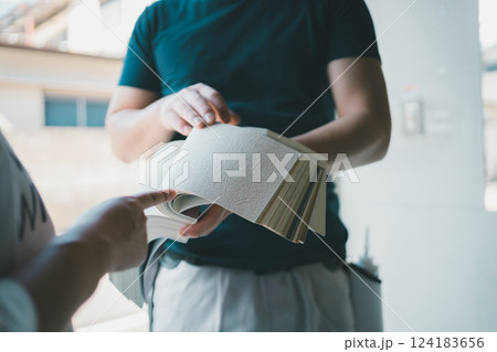 interior finishing 124183656