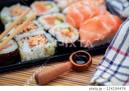 Sushi assorted 124184474