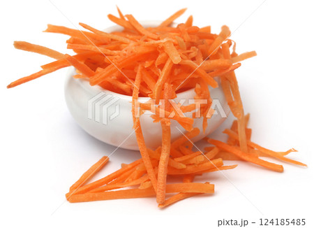 Sliced carrot in a bowl 124185485