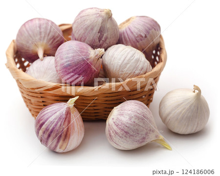 Solo or single clove garlic 124186006