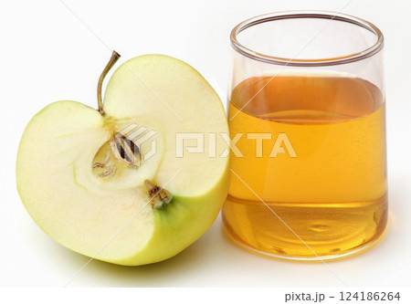 Apple cider vinegar 124186264