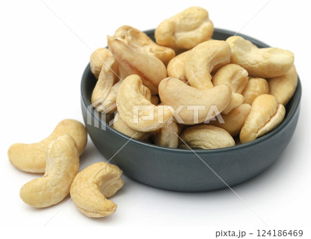 Cashew nuts 124186469