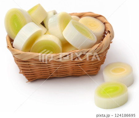 Fresh leek stems 124186695