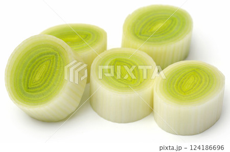 Fresh leek stems 124186696
