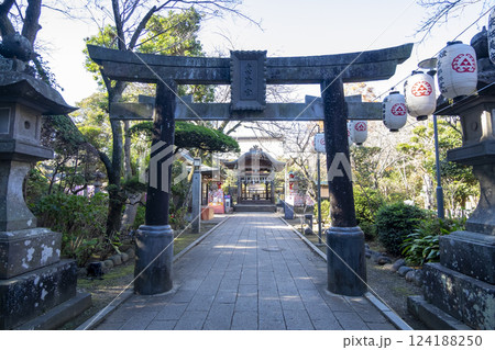 江島神社の「龍宮（わだつみのや）」　（神奈川県藤沢市江ノ島） 124188250