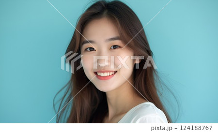 微笑む若い日本人女性 微笑む若い日本人女性 124188767