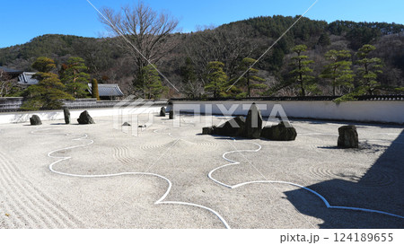 興禅寺の石庭　木曽福島 124189655