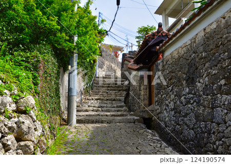 首里金城町の石畳道 124190574