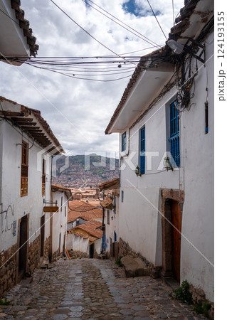 Charming Street in San Blas Neighborhood, Cusco, with Whitewashed Walls Charming Street in San Blas Neighborhood, Cusco, with Whitewashed Walls 124193155