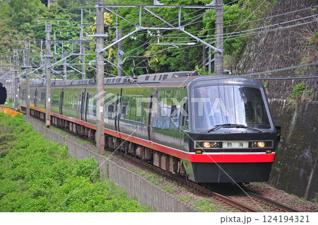 伊東線 網代-伊豆多賀 伊豆急 2100系 R4編成 黒船電車 伊東線 網代-伊豆多賀 伊豆急 2100系 R4編成 黒船電車 124194321