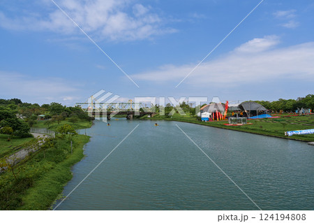 親水公園 観光写真 アウトドアスポーツ 124194808