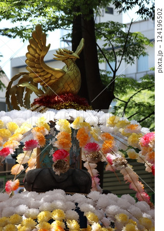 くらやみ祭の万灯 124196502