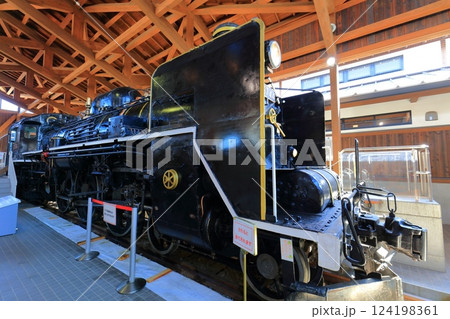 【愛媛県】四国鉄道文化館の蒸気機関車 124198361