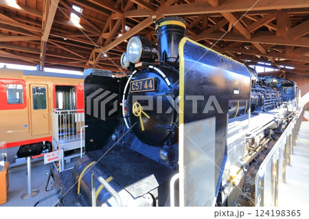 【愛媛県】四国鉄道文化館の蒸気機関車 【愛媛県】四国鉄道文化館の蒸気機関車 124198365