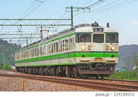 上越線 北堀之内-越後堀之内 JR東日本 115系 L1編成(新潟) 上越線 北堀之内-越後堀之内 JR東日本 115系 L1編成(新潟) 124199372