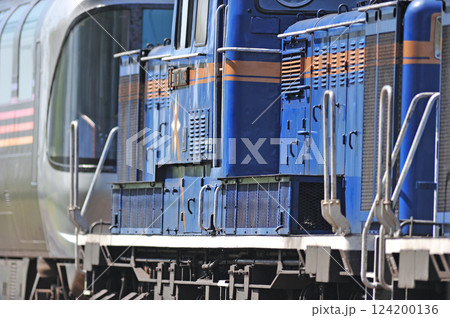 千歳線　島松－北広島　JR北海道　DD51-1093＋DD51-1083＋JR東日本　24　北斗星 124200136