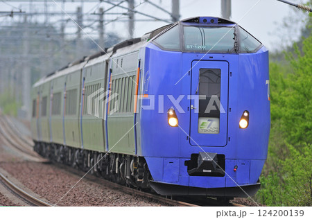 千歳線　島松－北広島　JR北海道　キハ261系1000番台　ST-1202編成　スーパーとかち 124200139
