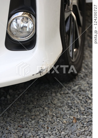 車の傷 124200727