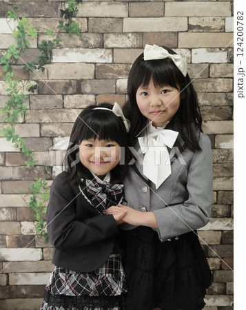 可愛い小学生の女の子 可愛い小学生の女の子 124200782