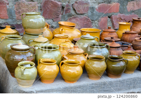 Exhibition and sale of ceramic tableware on city street, Gomel, Belarus Exhibition and sale of ceramic tableware on city street, Gomel, Belarus 124200860