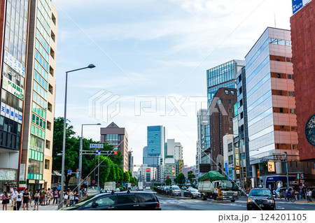 港区南青山五丁目交差点 124201105
