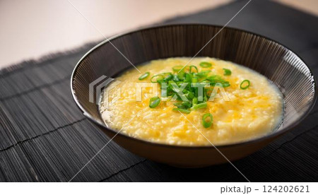 玉子雑炊と小ねぎの和風仕立て3 124202621