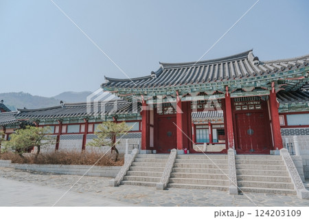 Ancient Korean Architectural Scenery 124203109