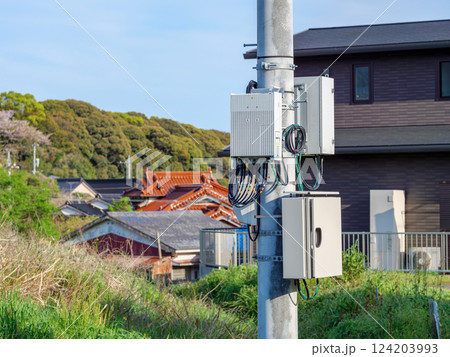 携帯電話の基地局 携帯電話の基地局 124203993