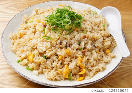 炒飯　中華料理 124210045