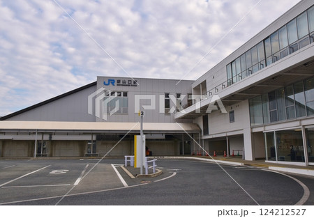 晴天の新山口駅　山口 124212527