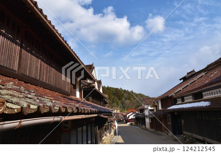 ベンガラ色の町並み 岡山 ベンガラ色の町並み 岡山 124212545