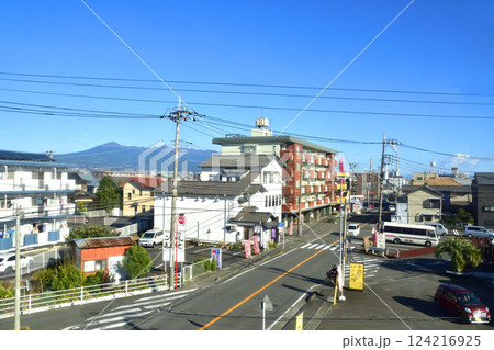 JR東海、身延線の西富士宮駅から富士駅までの車窓風景(2022年12月) 124216925